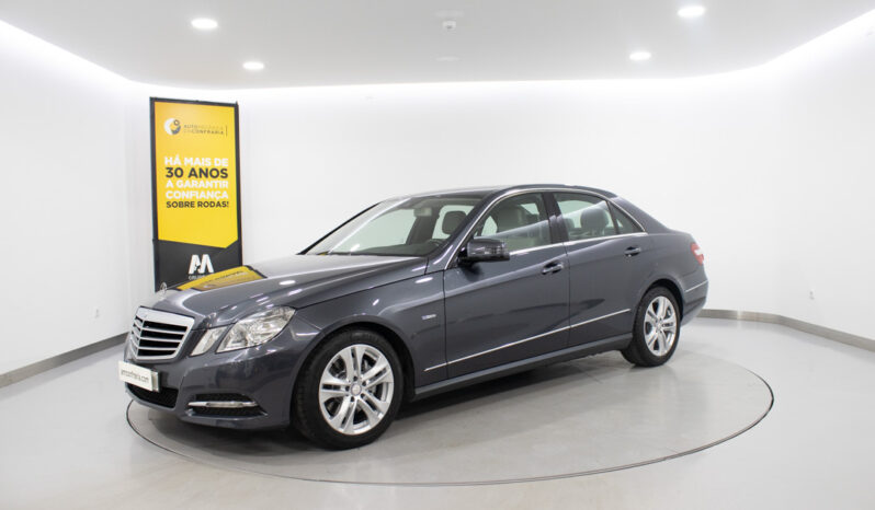 MERCEDES-BENZ E 250 CDi Avantgarde BlueEfficiency Auto completo