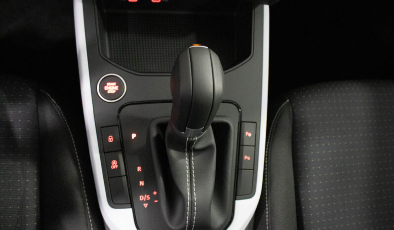 SEAT Arona 1.0 TSI Style DSG completo