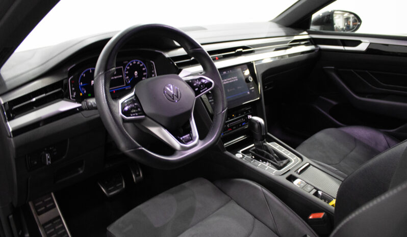 VOLKSWAGEN Arteon Shooting Break R-Line 2.0 TDI DSG completo