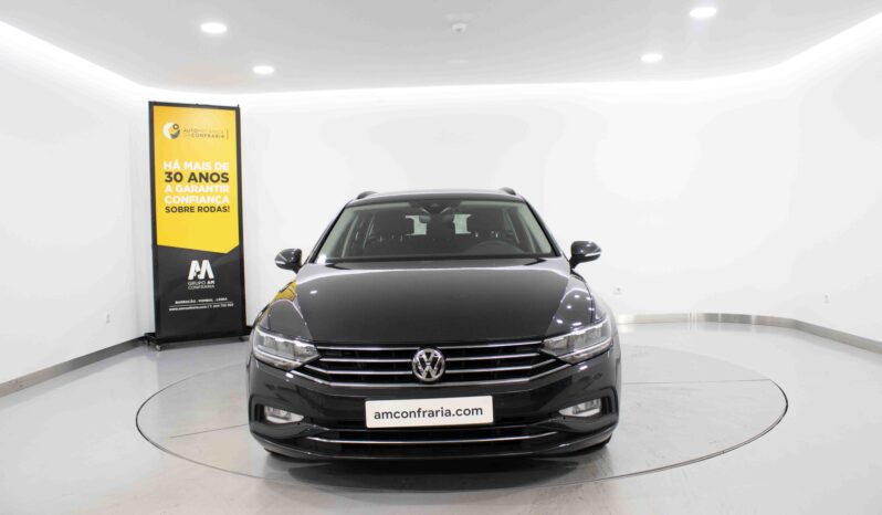 VW Passat Variant 2.0 TDI Business DSG completo