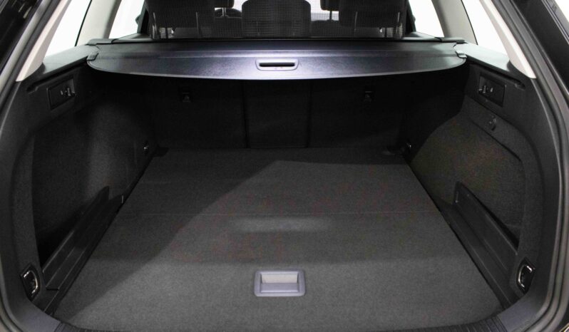 VW Passat Variant 2.0 TDI Business DSG completo
