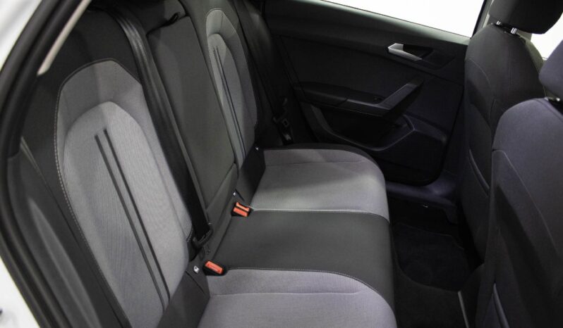 SEAT Leon Sportstourer 2.0 TDI STYLE DSG completo