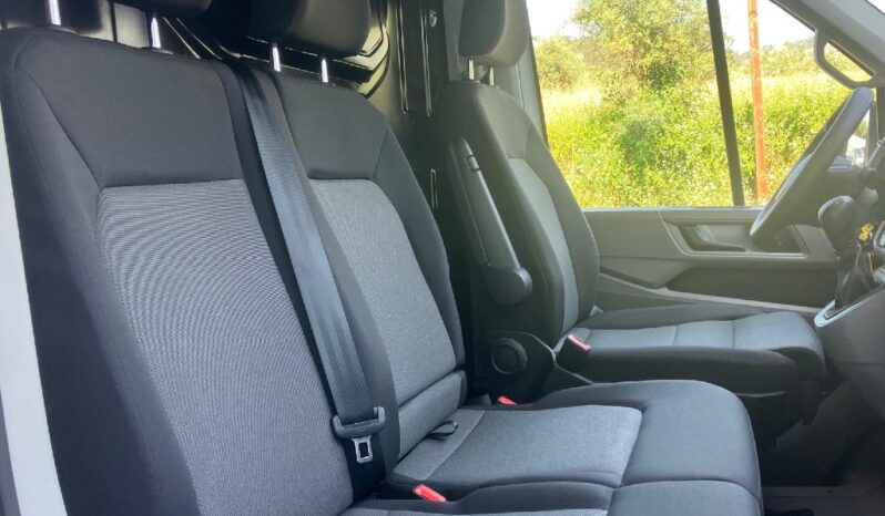 VOLKSWAGEN Crafter 2.0 TDI MÉDIO TA 4MOTION AUT. completo