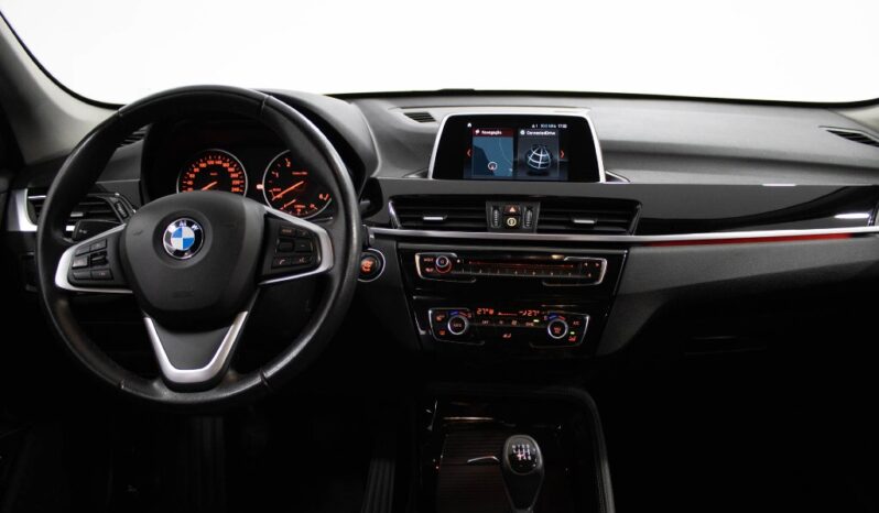 BMW X1 16 D SDRIVE LINE XLINE completo