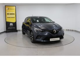 RENAULT Clio V 1.5 BLUE DCI LIMITED