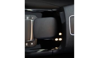MERCEDES-BENZ Classe GLB 180 D STYLE completo