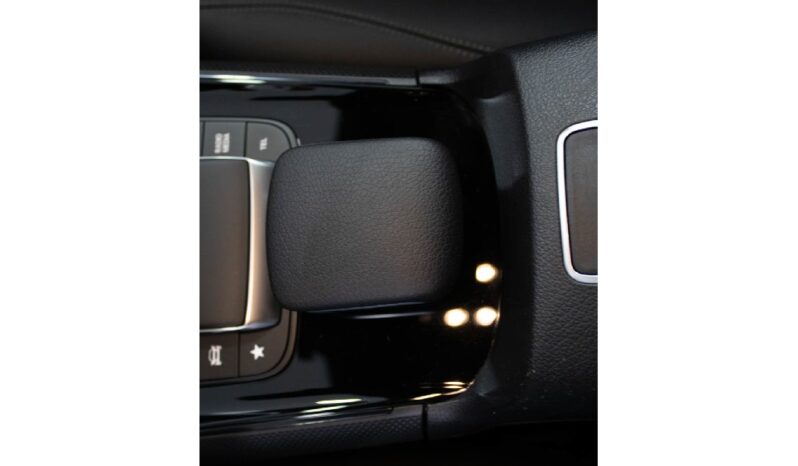 MERCEDES-BENZ Classe GLB 180 D STYLE completo