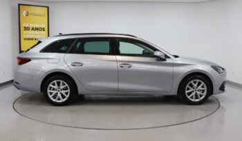 SEAT Leon Sportstourer 1.0 TSI STYLE completo