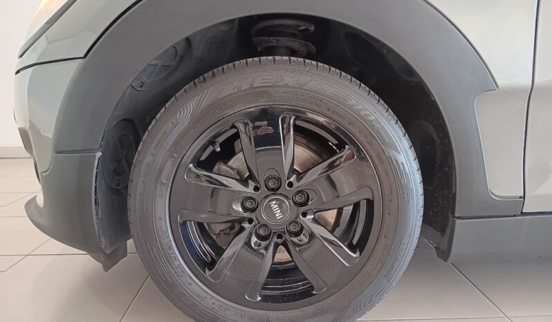 MINI Mini Clubman ONE D completo