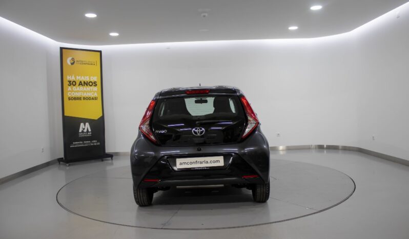 TOYOTA Aygo 1.0 X-PLAY+X-TOUCH completo