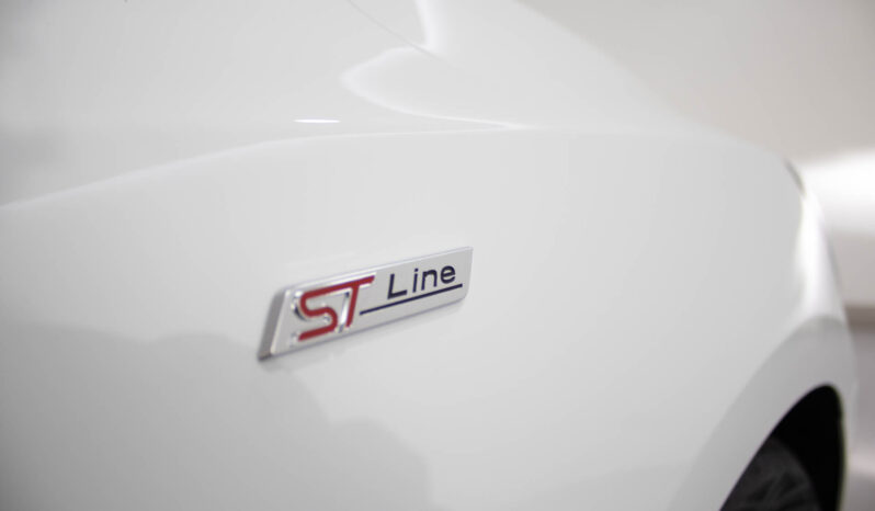 FORD Focus 1.0 EcoBoost MHEV ST-Line completo