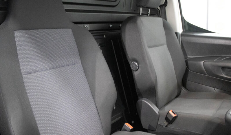 OPEL Combo 1.5 CDTi L1H1 Enjoy completo