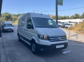 VOLKSWAGEN Crafter 2.0 TDI MÉDIO TA 4MOTION AUT.