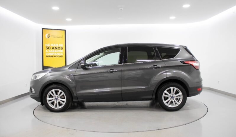 FORD Kuga 1.5 TDCI BUSINESS completo