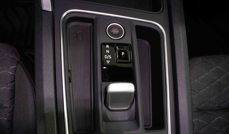 SEAT Leon 1.5 TSI E-HYBRID FR DSG completo