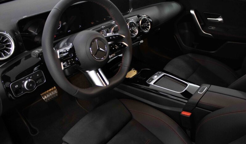 MERCEDES-BENZ Classe A 180 D completo