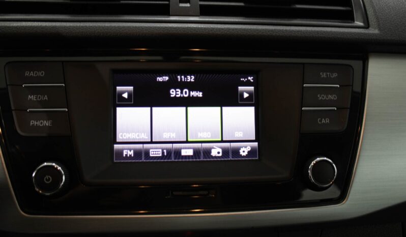 SKODA Fabia 1.2 TSI AMBITION completo