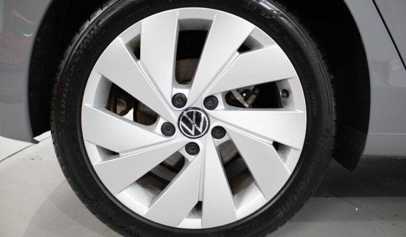 VOLKSWAGEN Golf VIII 1.5 TSI 50 ANOS completo