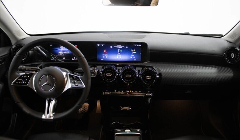MERCEDES-BENZ Classe A 180 D completo
