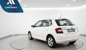 SKODA Fabia 1.2 TSI AMBITION completo