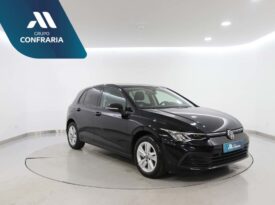 VOLKSWAGEN Golf VIII 1.0 TSI LIFE
