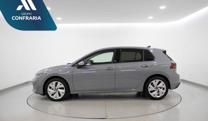 VOLKSWAGEN Golf VIII 1.5 TSI 50 ANOS completo