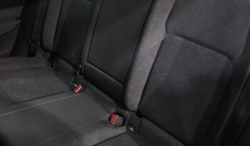 VOLKSWAGEN Golf VIII 1.0 TSI LIFE completo