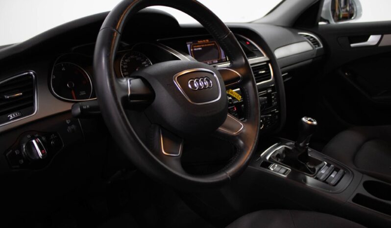 AUDI A4 Avant 2.0 TDI completo