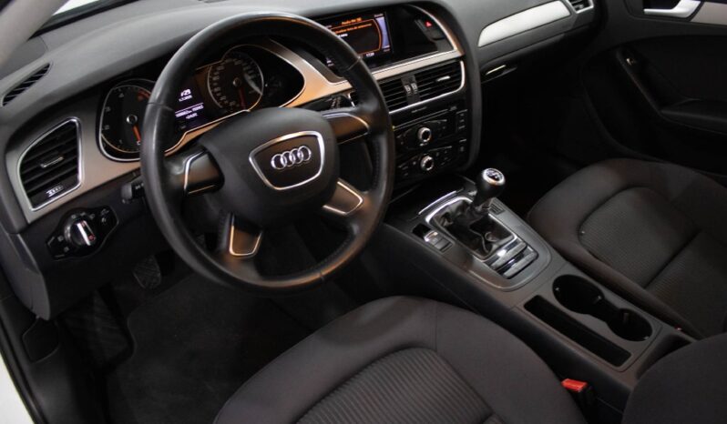AUDI A4 Avant 2.0 TDI completo