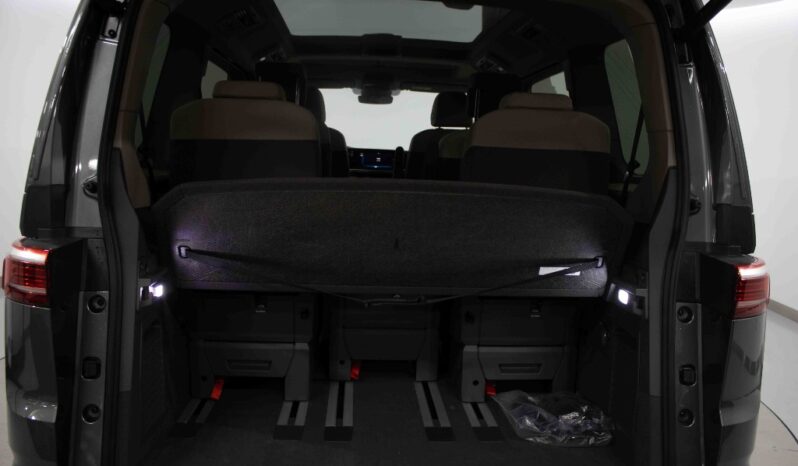VOLKSWAGEN Multivan T7 2.0 TDI LIFE DSG completo