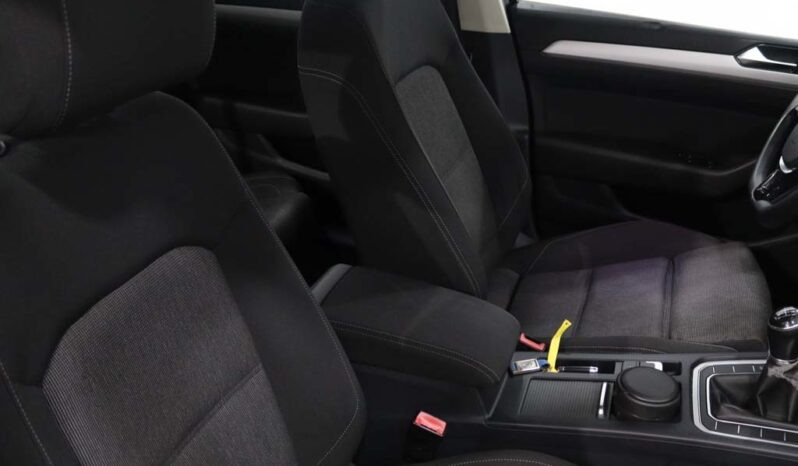 VOLKSWAGEN Passat Variant 2.0 TDI CONFORTLINE completo