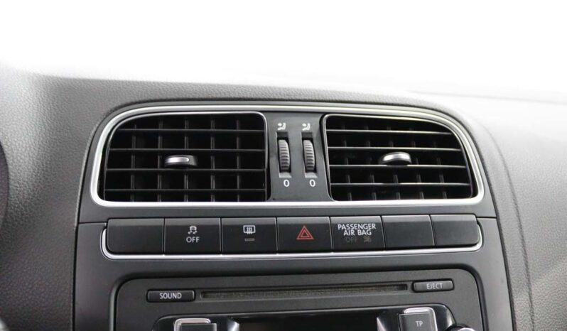 VOLKSWAGEN Polo 1.2 STREET completo