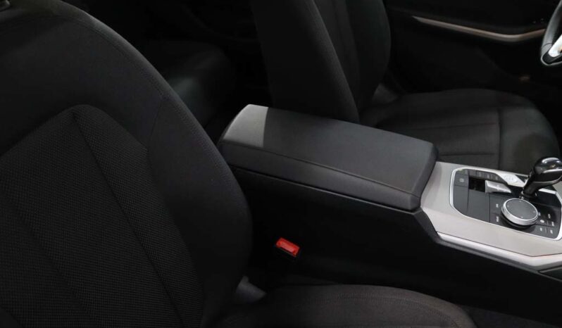 BMW Serie 330 E CORPORATE EDITION AUTO completo