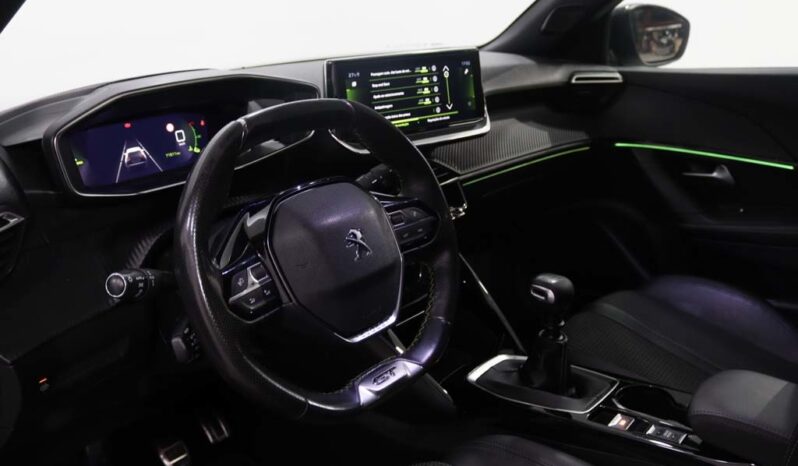 PEUGEOT 2008 1.2 PURETECH GT LINE completo