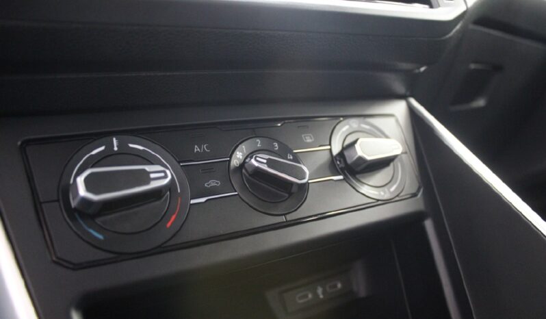 VOLKSWAGEN Polo 1.0 TSI LIFE completo