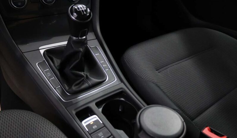 VOLKSWAGEN Golf VII Variant GP 1.6 TDI CONFORTLINE completo