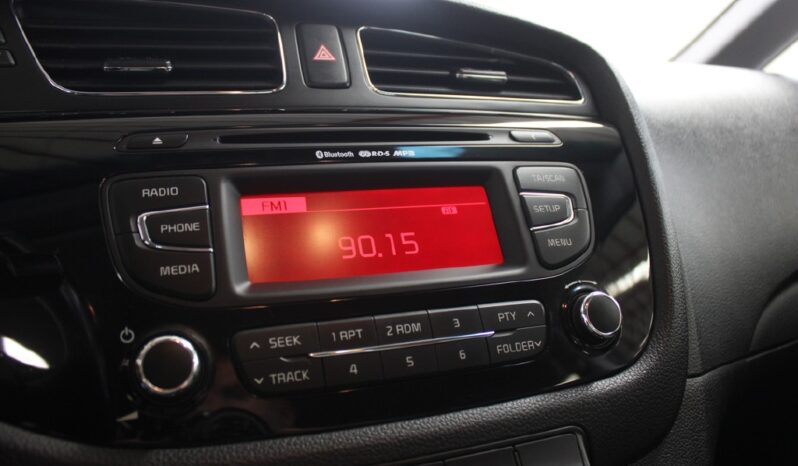 KIA Ceed 1.4 CRDI LX completo