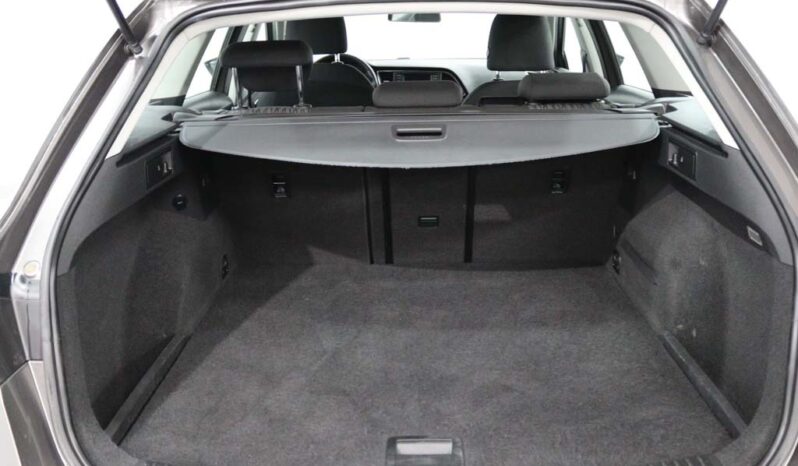 SEAT Leon ST 1.6 TDI YLE ECOMOTIVE completo