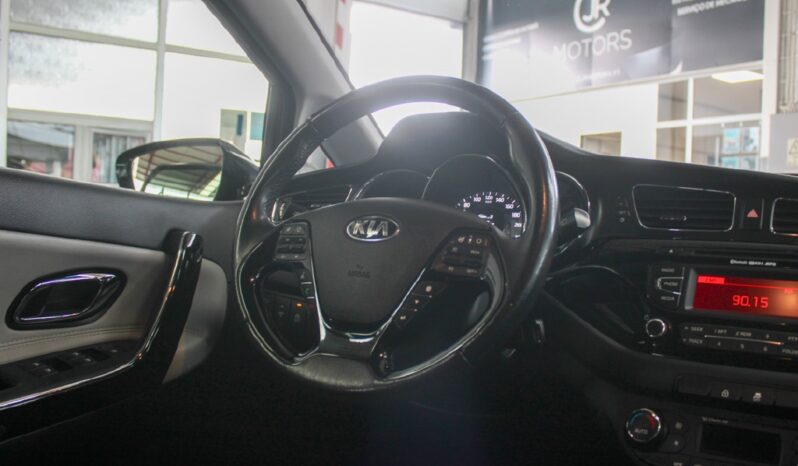 KIA Ceed 1.4 CRDI LX completo