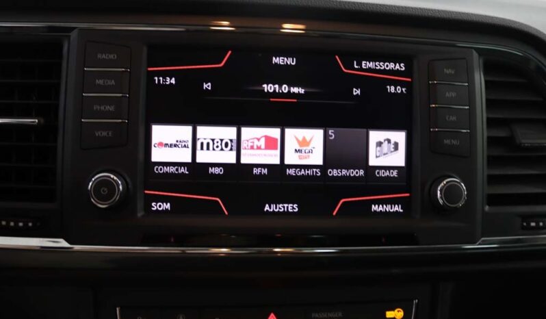 SEAT Ateca 1.6 TDI STYLE DSG completo
