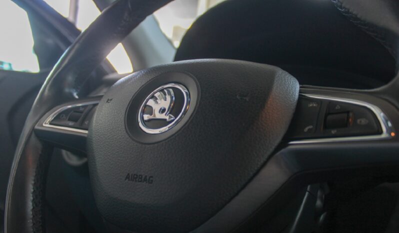 SKODA Rapid Spaceback 1.4 TDI STYLE completo