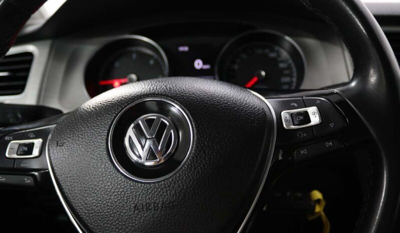 VOLKSWAGEN Golf VII 1.6 TDI CONFORTLINE completo