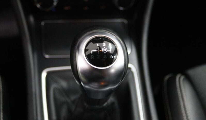 MERCEDES-BENZ Classe A 180 D AMG LINE completo