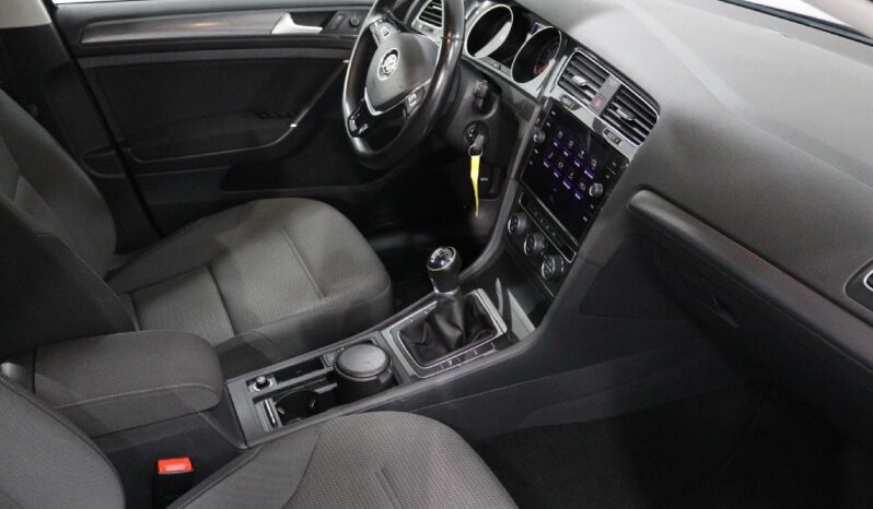 VOLKSWAGEN Golf VII Variant GP 1.6 TDI CONFORTLINE completo