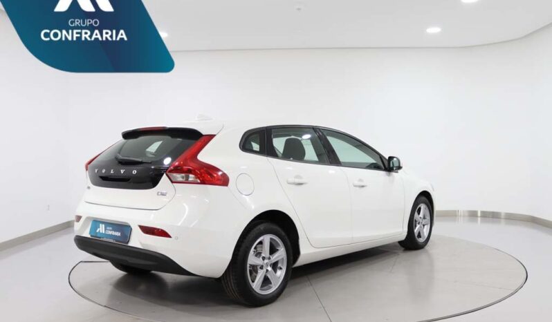 VOLVO V40 2.0 D2 KINETIC ECO completo