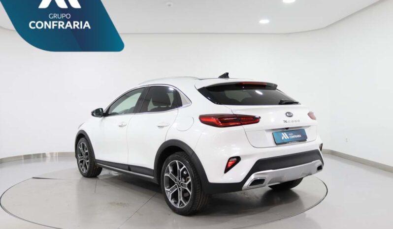 KIA XCeed 1.0 T-GDI TECH completo