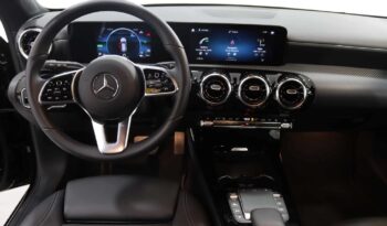 MERCEDES-BENZ Classe CLA Shooting Brake 250 E STYLE PLUS completo
