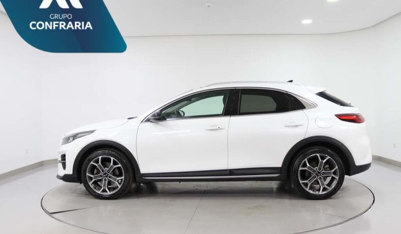 KIA XCeed 1.0 T-GDI TECH completo