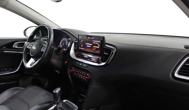 KIA XCeed 1.0 T-GDI TECH completo