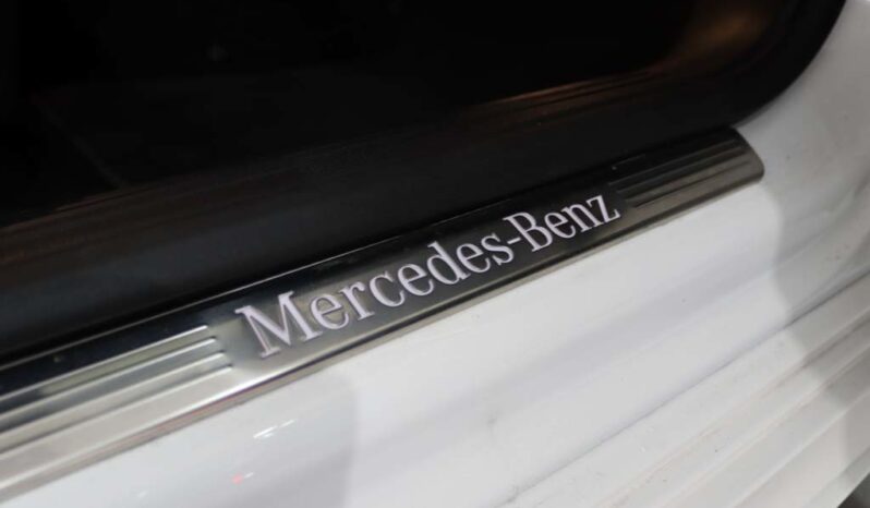 MERCEDES-BENZ Classe A 180 D AMG LINE AUT. completo